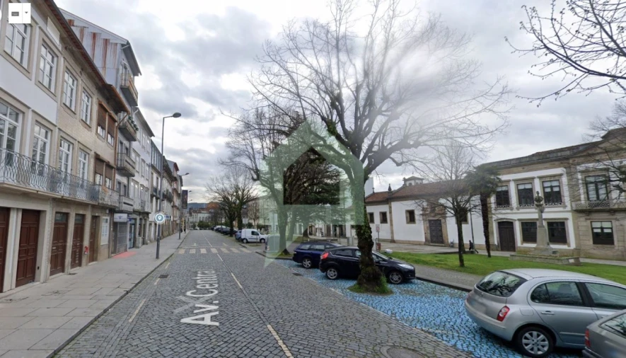 Loja para Venda em Braga (São José de São Lázaro e São João do Souto) Foto 1