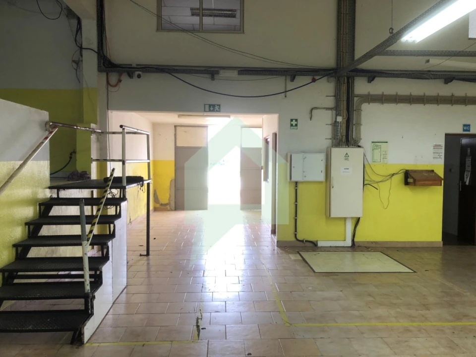 Armazém para Arrendamento em Barcelos, V.Boa, V.Frescainha Foto 3