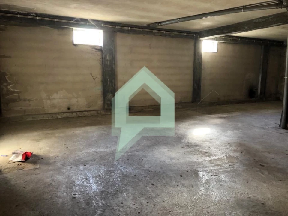 Garagem para Venda em Perelhal Foto 1