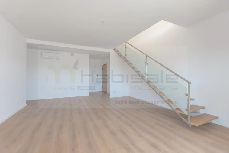 Apartamento T3 para Venda em Odivelas Foto 4