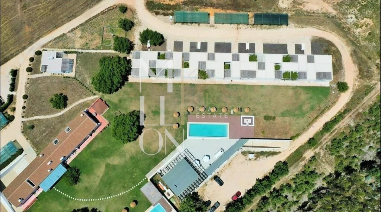 Negócio para Venda em São Teotónio Foto 3