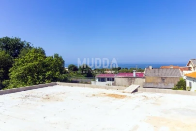 Moradia T4 para Venda em São Felix da Marinha