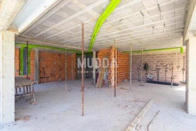 Moradia T4 para Venda em São Felix da Marinha