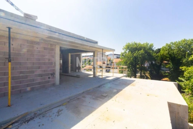 Moradia T4 para Venda em São Felix da Marinha Foto 34