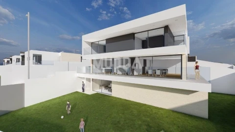 Moradia T4 para Venda em São Felix da Marinha