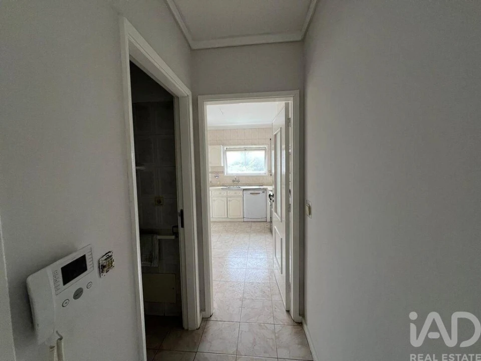 Apartamento T3 para Venda em Mafamude e Vilar do Paraíso Foto 18