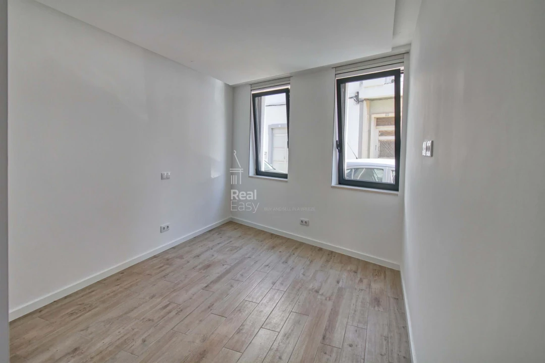 Apartamento T5 para Venda em Loule (São Sebastião) Foto 32