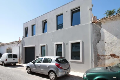 Apartamento T5 para Venda em Loule (São Sebastião)