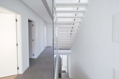 Apartamento T5 para Venda em Loule (São Sebastião)