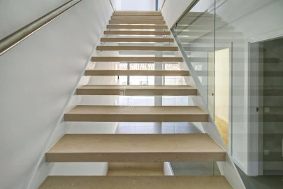 Apartamento T5 para Venda em Loule (São Sebastião)