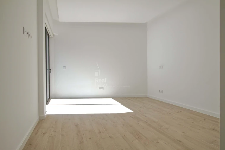 Apartamento T5 para Venda em Loule (São Sebastião) Foto 11
