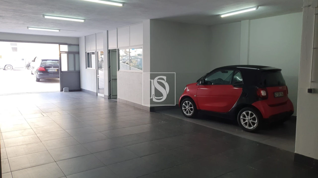 Armazém para Venda em Ramalde Foto 13