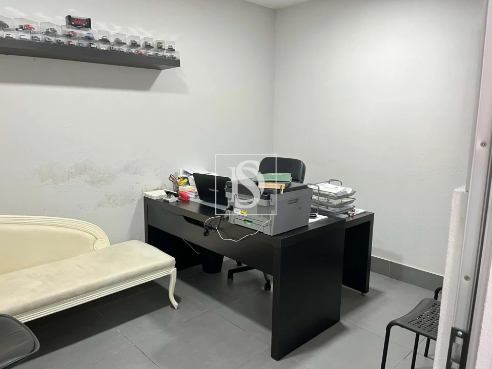 Armazém para Venda em Ramalde Foto 2