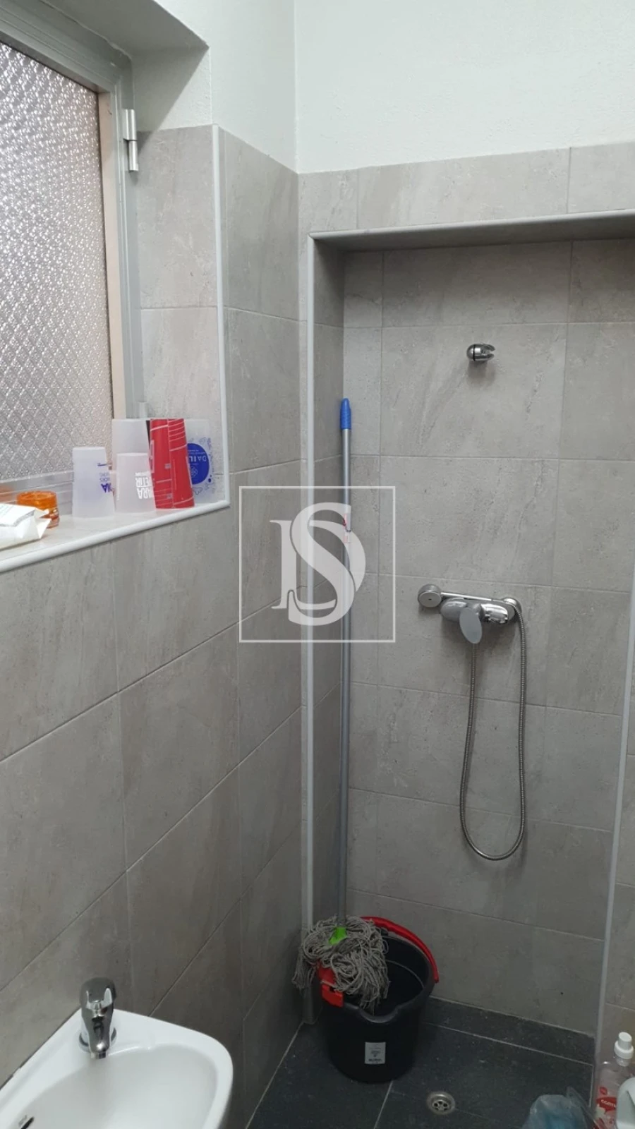 Armazém para Venda em Ramalde Foto 8