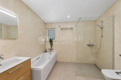Moradia T2 para Venda em Santa Barbara de Nexe