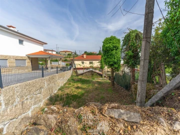 Moradia T2 para Venda em Tagilde e Vizela (São Paio)