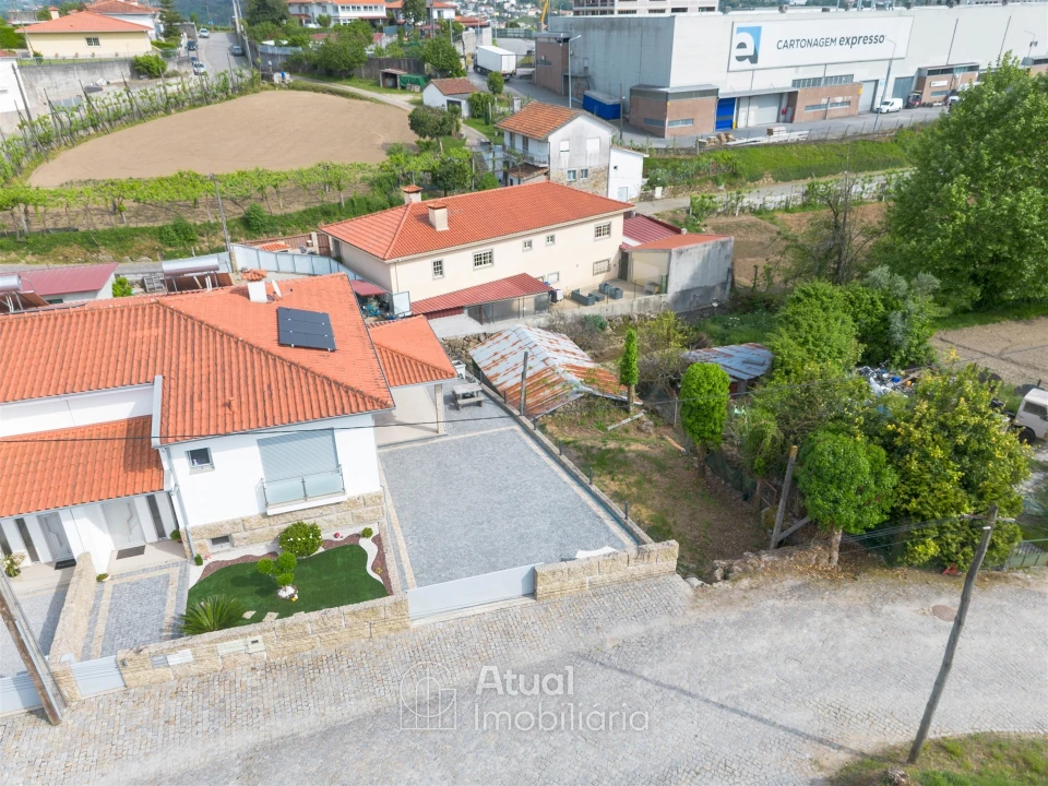 Moradia T2 para Venda em Tagilde e Vizela (São Paio) Foto 13