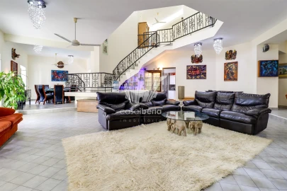 Moradia T5 para Venda em Monchique