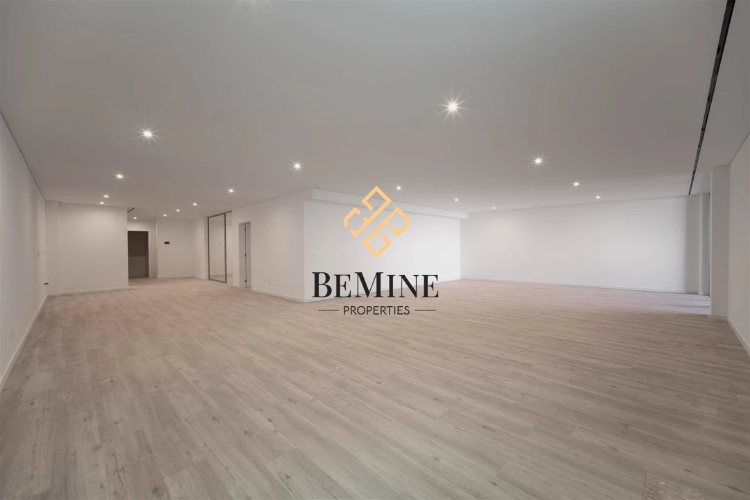 Moradia T4 para Venda em São Martinho Foto 25