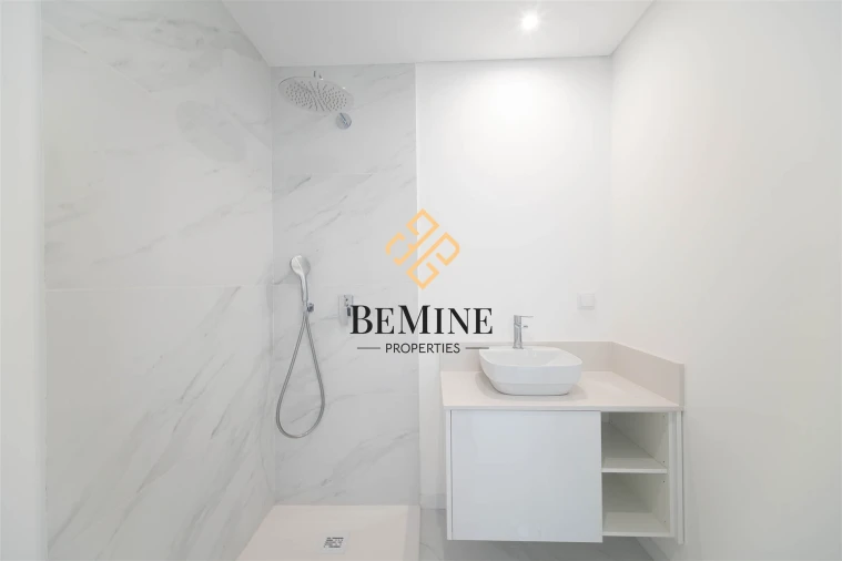 Moradia T4 para Venda em São Martinho Foto 19