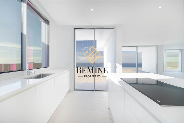 Moradia T4 para Venda em São Martinho Foto 22