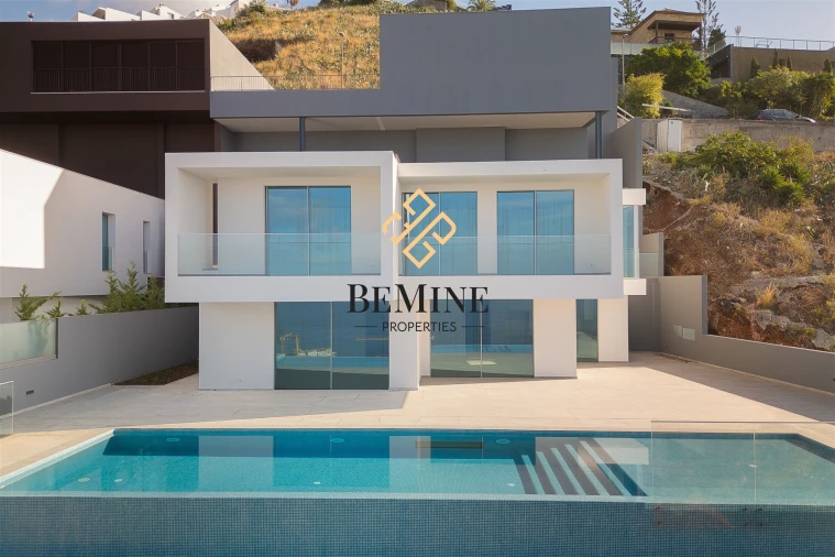 Moradia T4 para Venda em São Martinho