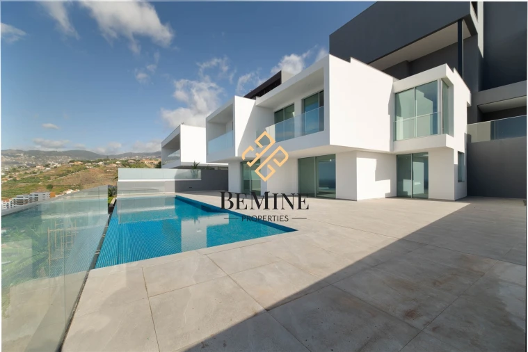 Moradia T4 para Venda em São Martinho Foto 30