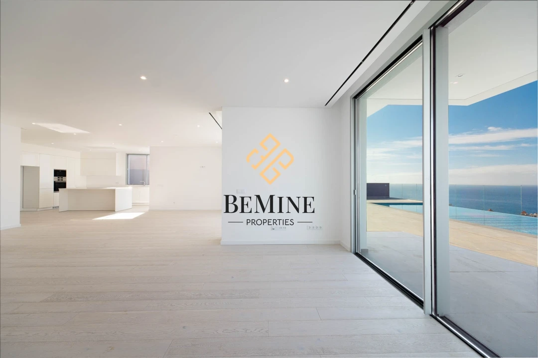 Moradia T4 para Venda em São Martinho Foto 26