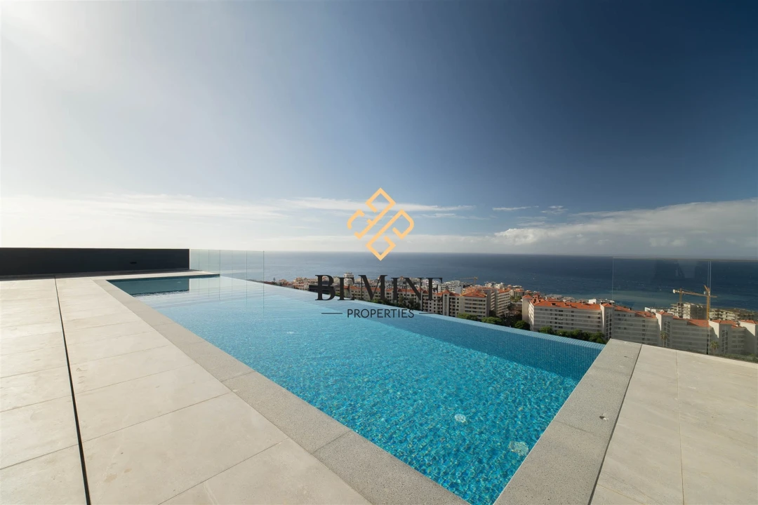 Moradia T4 para Venda em São Martinho Foto 28