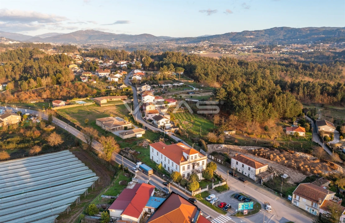 Moradia T14 para Venda em Lago Foto 9