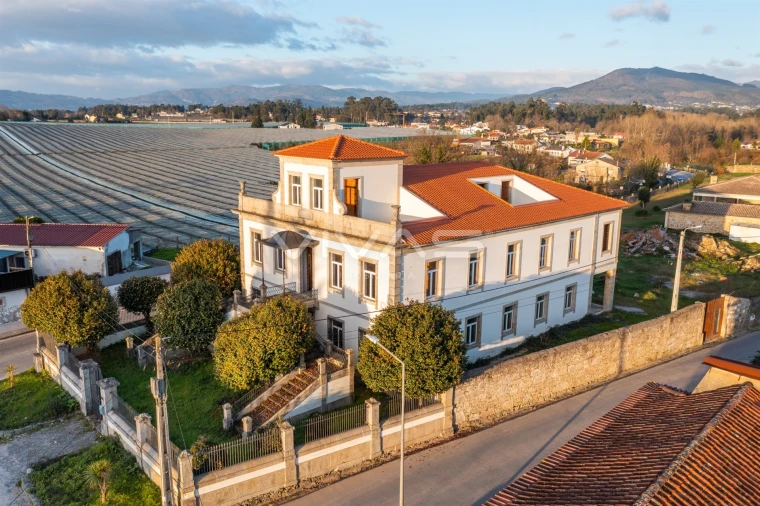 Moradia T14 para Venda em Lago