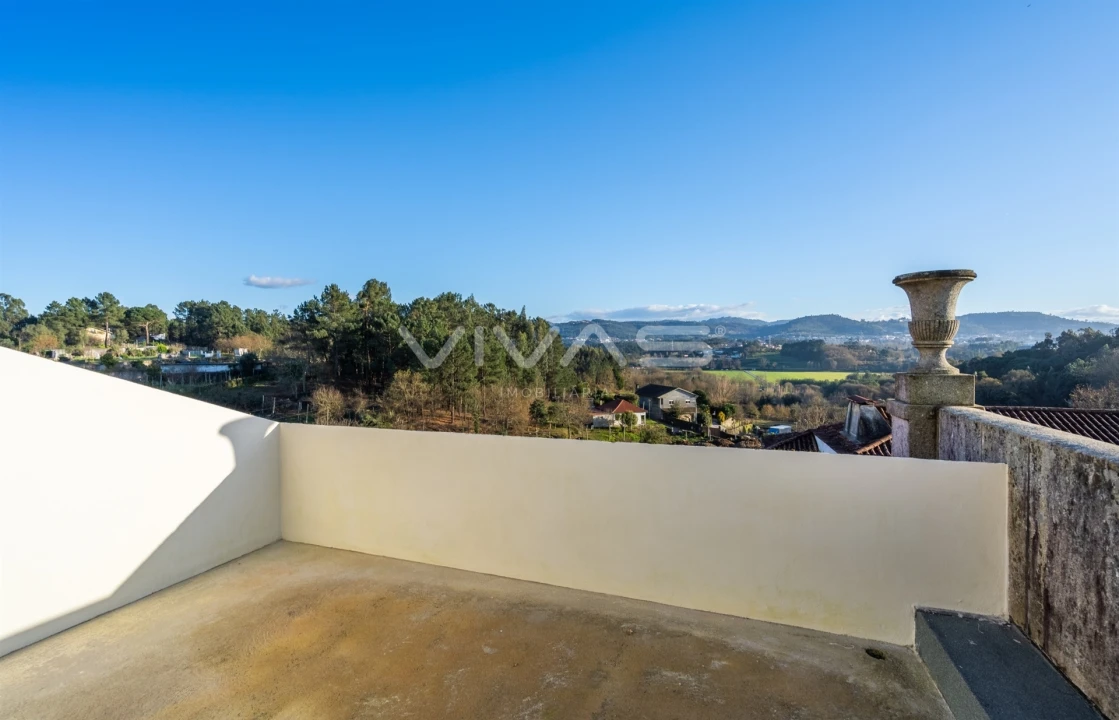 Moradia T14 para Venda em Lago Foto 17