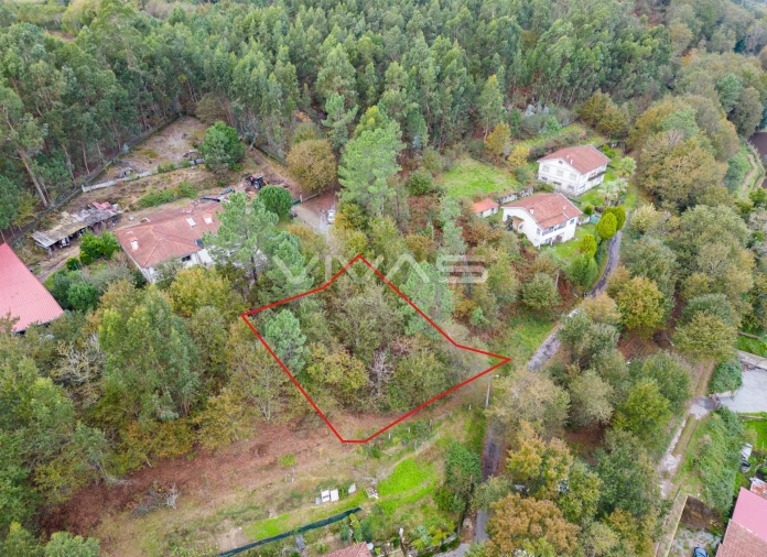 Terreno para Venda em Sande, Vilarinho, Barros e Gomide