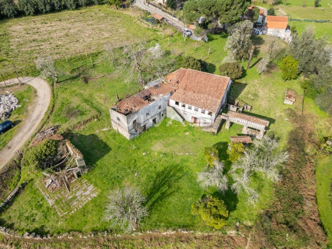 Quinta T0 para Venda em Pico de Regalados, Gondiães e Mós Foto 7