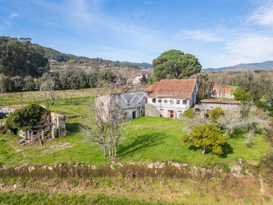 Quinta T0 para Venda em Pico de Regalados, Gondiães e Mós Foto 6