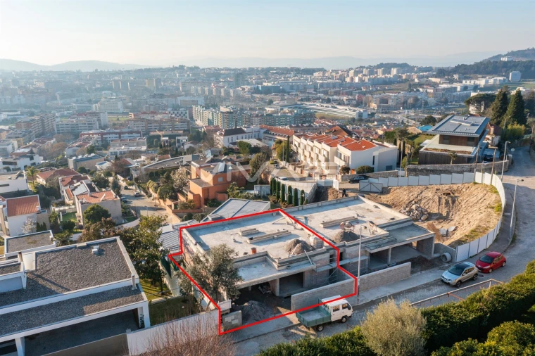 Moradia T3 para Venda em Nogueiró e Tenões Foto 71