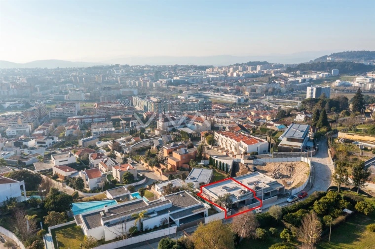 Moradia T3 para Venda em Nogueiró e Tenões Foto 3