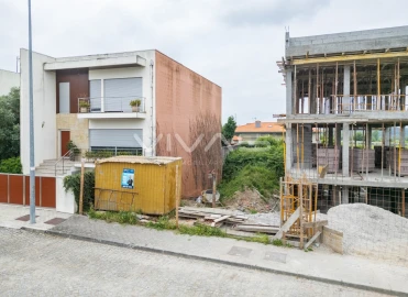 Terreno para Venda em Crespos e Pousada