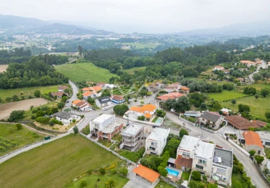 Terreno para Venda em Crespos e Pousada