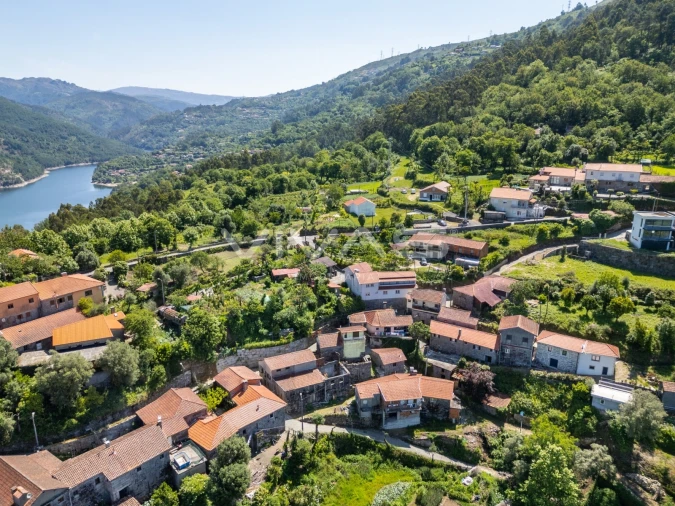 Moradia T0 para Venda em Ventosa e Cova Foto 24