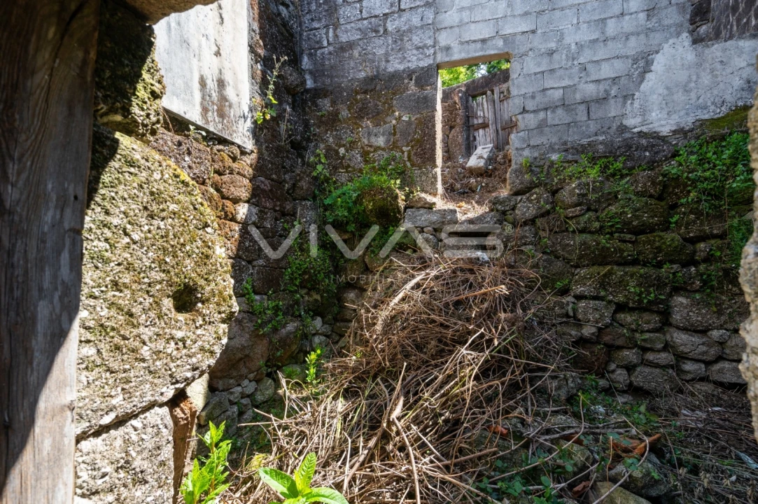 Moradia T0 para Venda em Ventosa e Cova Foto 9