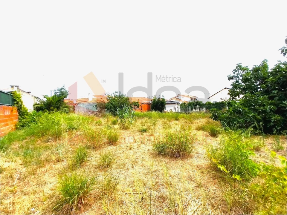 Moradia T3 para Venda em Fernao Ferro Foto 23