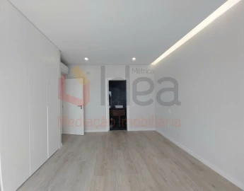 Moradia T3 para Venda em Fernao Ferro