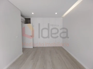 Moradia T3 para Venda em Fernao Ferro