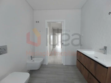 Moradia T3 para Venda em Fernao Ferro