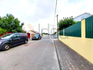 Moradia T3 para Venda em Fernao Ferro