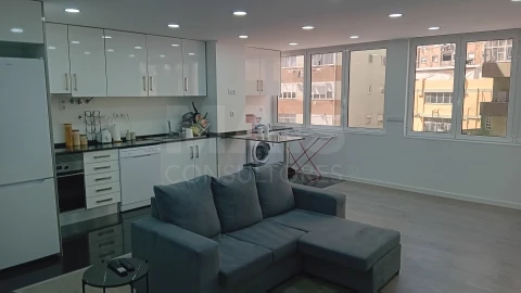 Apartamento T2 para Venda em Pontinha e Famões