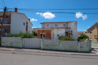 Moradia T5 para Venda em Leiria, Pousos, Barreira e Cortes