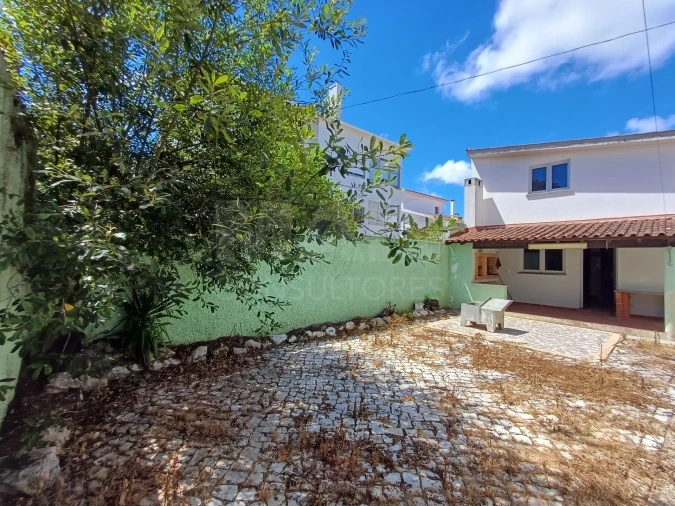 Moradia T5 para Venda em Leiria, Pousos, Barreira e Cortes Foto 3