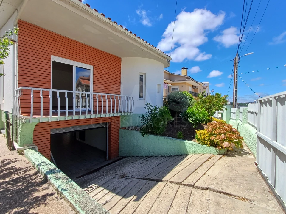 Moradia T5 para Venda em Leiria, Pousos, Barreira e Cortes Foto 2